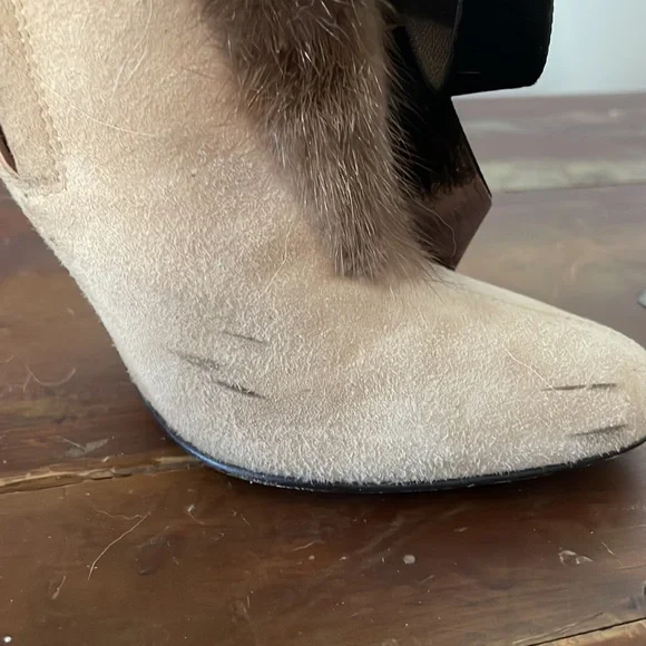 Blumarine Tan Ankle Boots with Brown mink and Ribbon - Picture 3 of 8